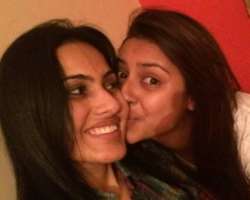 While in the Bigg Boss as a contestant, she shared a close relationship with fellow housemate Pratyusha Banerjee who committed suicide later. Kamya re